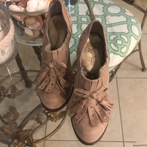 Seychelles Oxford Heels Neutral Herls